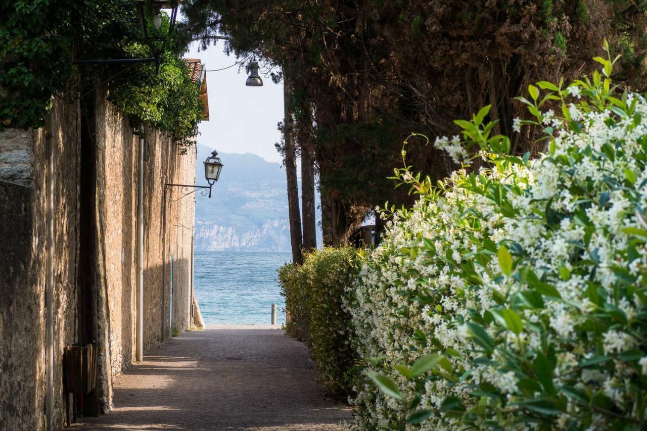 Ferienwohnung Ortaglia A2 Torri Del Benaco Exterior foto