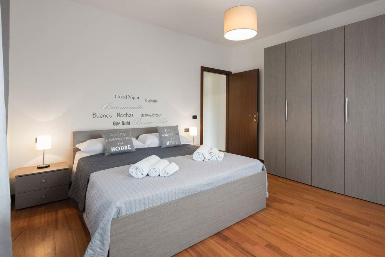 Ferienwohnung Ortaglia A2 Torri Del Benaco Exterior foto