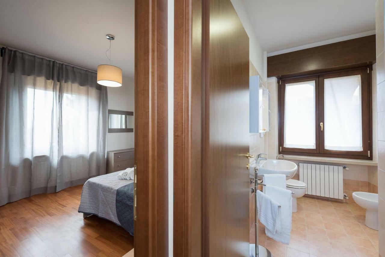 Ferienwohnung Ortaglia A2 Torri Del Benaco Exterior foto